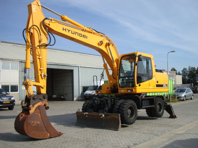 Аренда колесного экскаватора Hyundai R170W-7