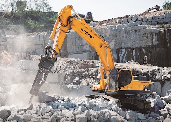 Аренда колесного экскаватора с гидромолотом Hyundai r210w